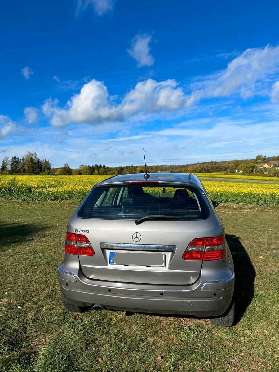 Mercedes-Benz B200 2005 — engine 136 HP (100kW)