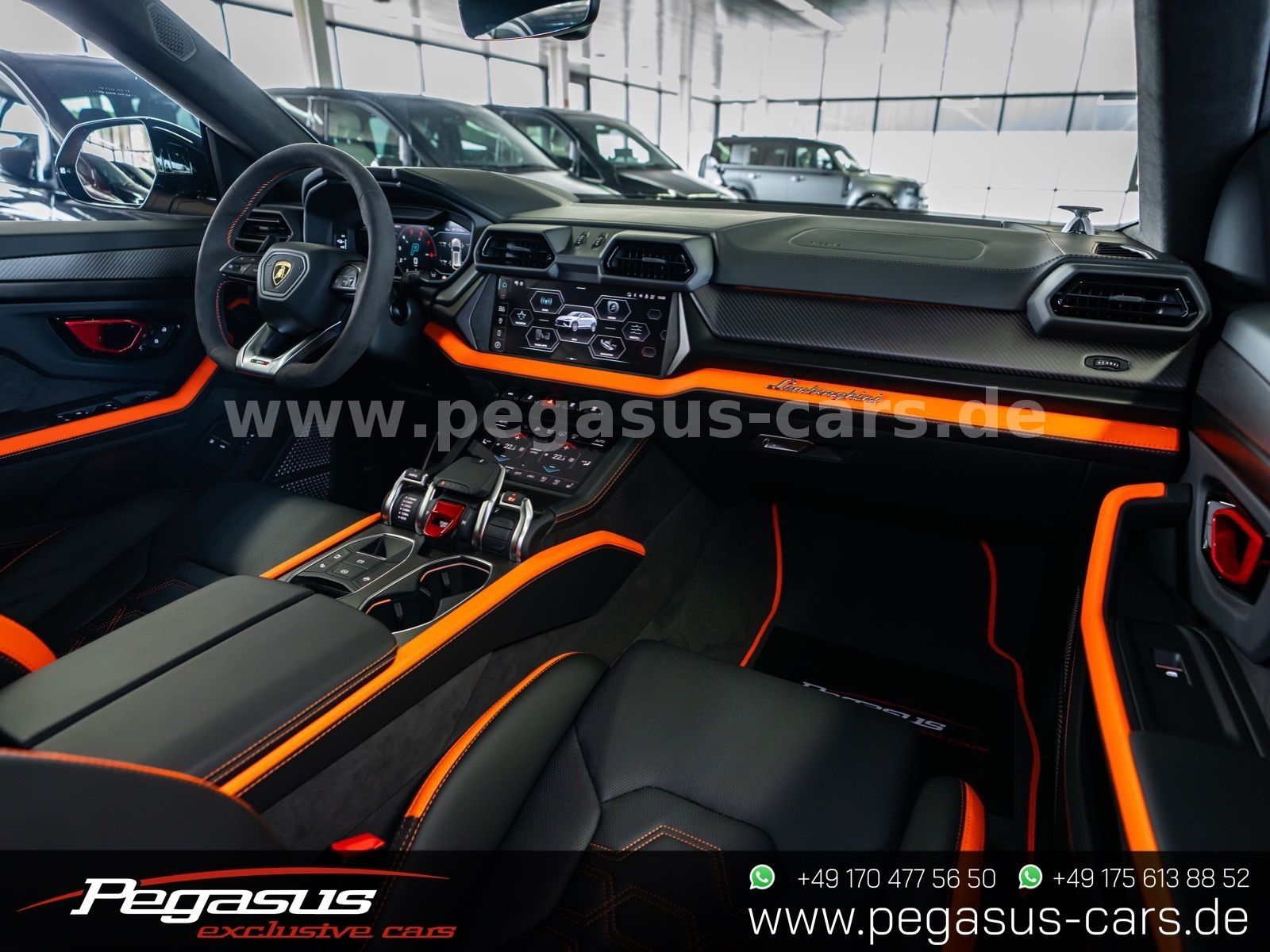 LAMBORGHINI Urus - 38