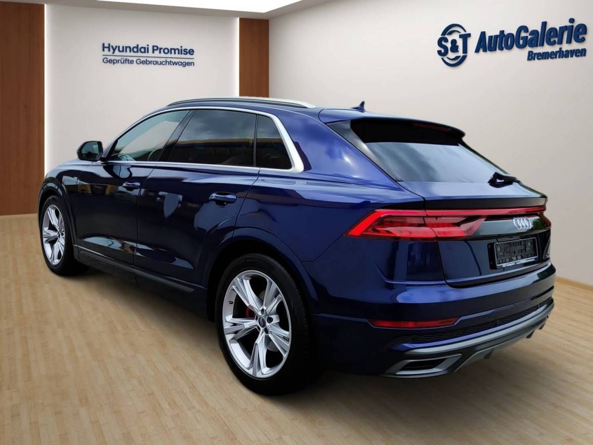 Audi Q8 55 TFSI Mild Hybrid 3.0 quattro foto 4