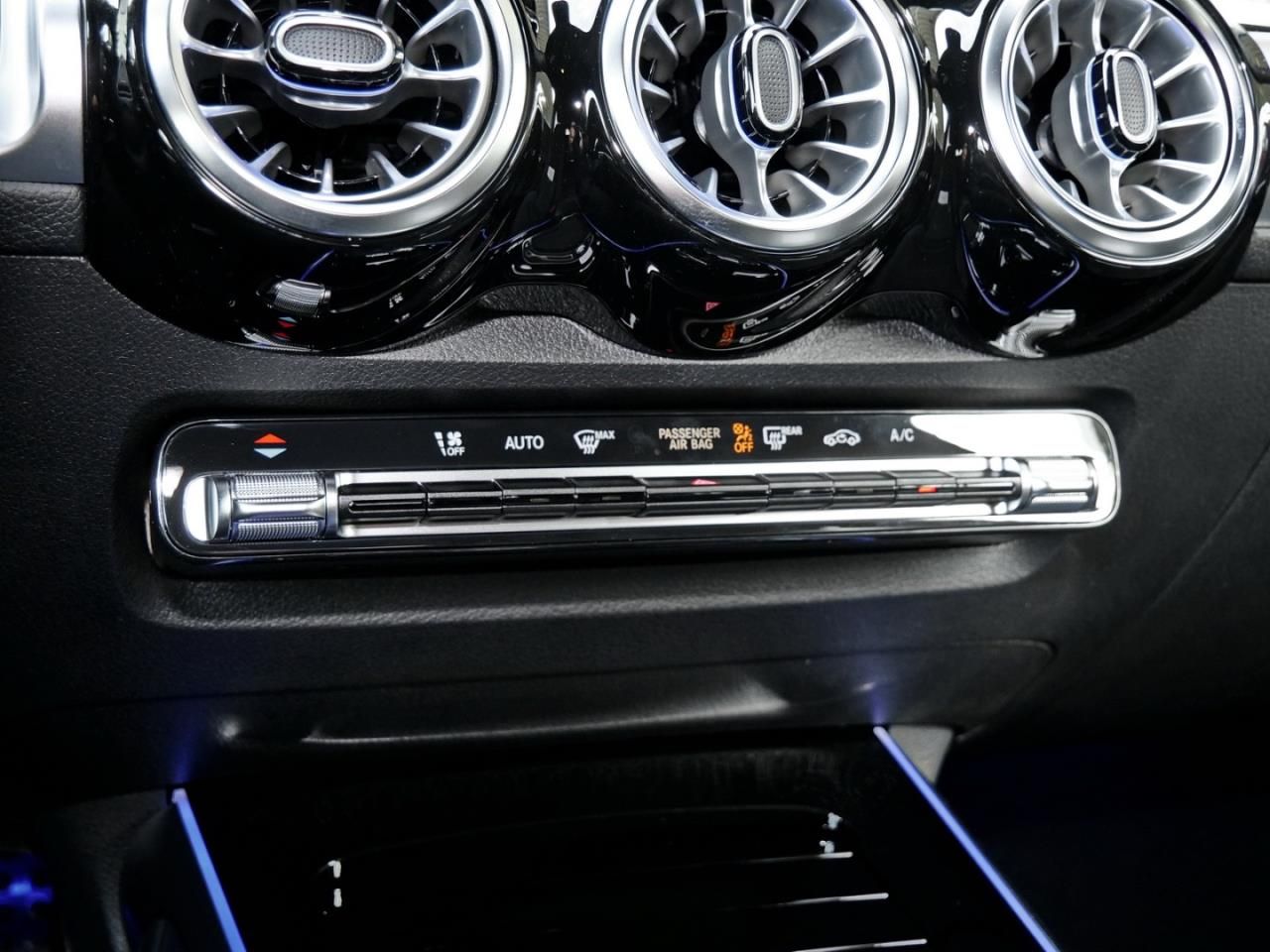 Mercedes-Benz GLB 200 d AMG Night MBUXNavi Easy-Pack AHK 360° foto 18