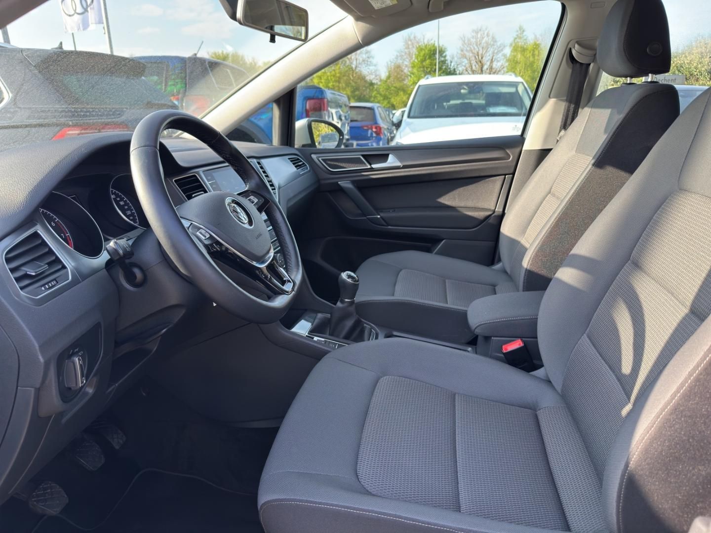 Fahrzeugabbildung Volkswagen Golf Sportsvan Comfortline