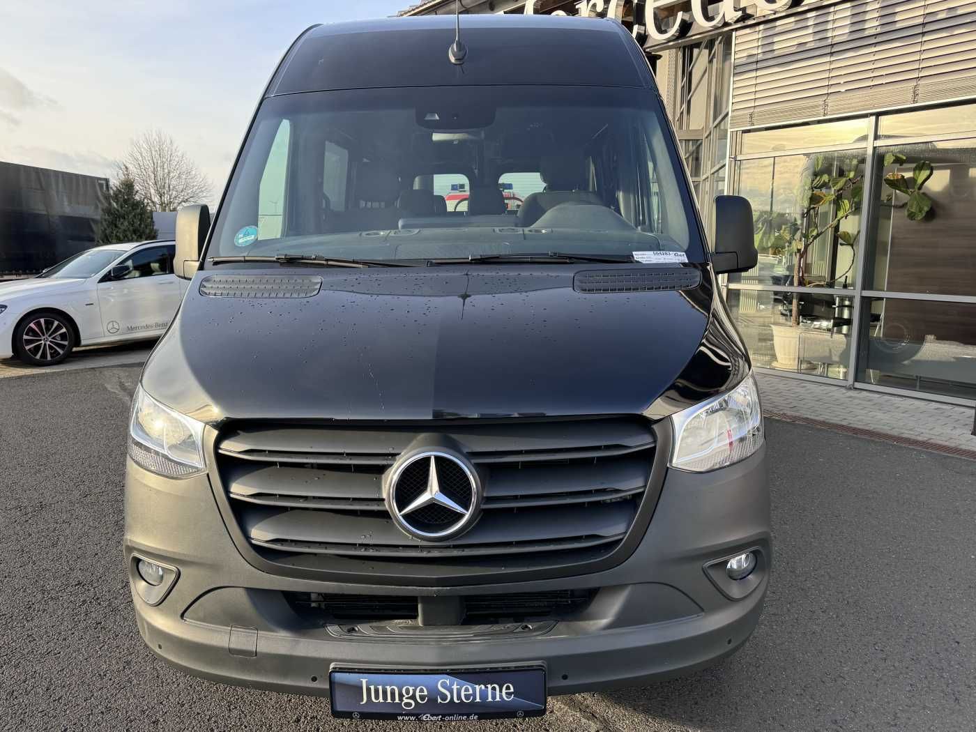 Fahrzeugabbildung Mercedes-Benz Sprinter 317 CDI Rollstuhl-/Behinderten-Lift AMF