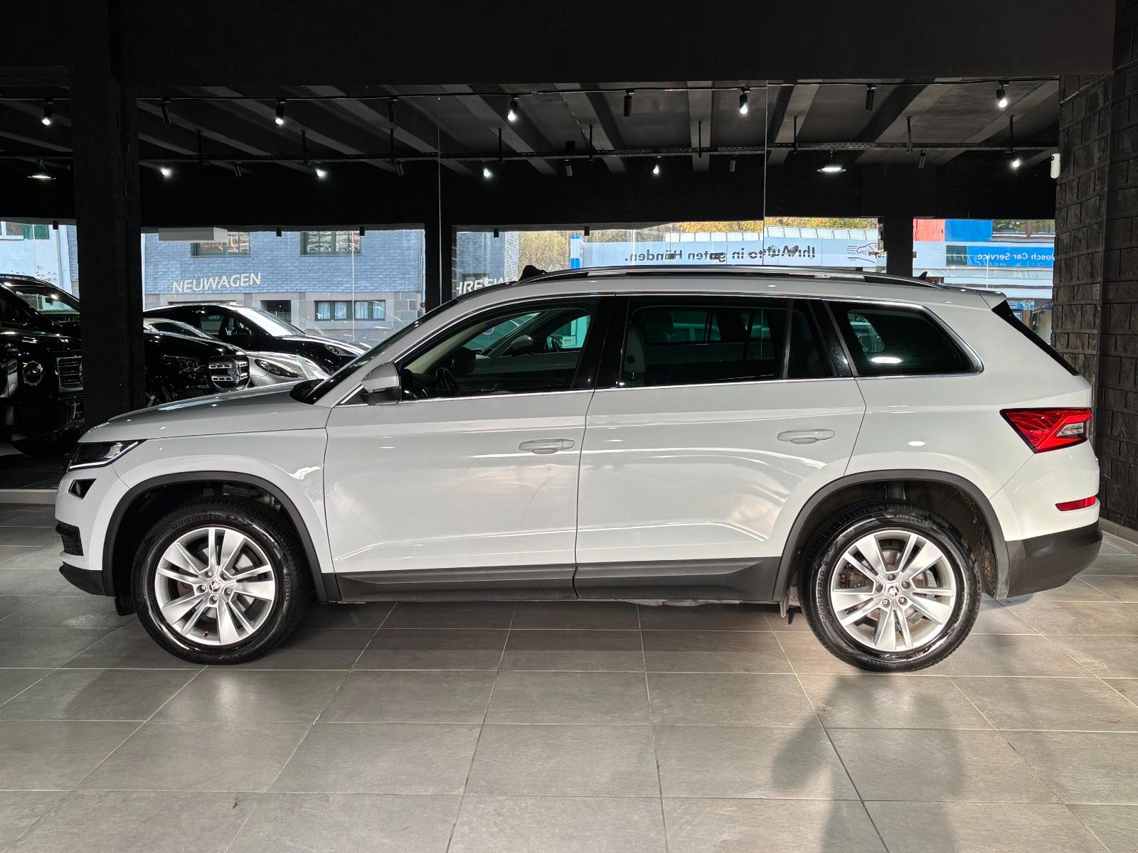 Fahrzeugabbildung SKODA Kodiaq Style 4x4 *Panorama*Kamera*ACC*SHZ