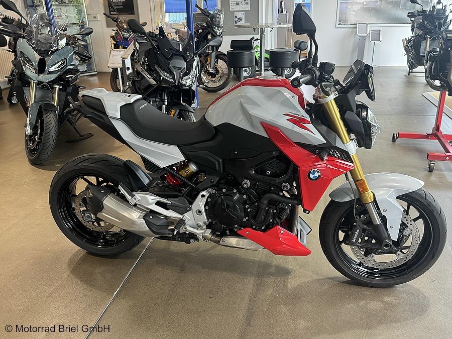 BMW F 900 R 1. Hand