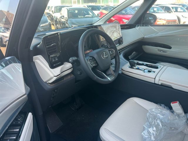 Lexus LM 350 h Luxury