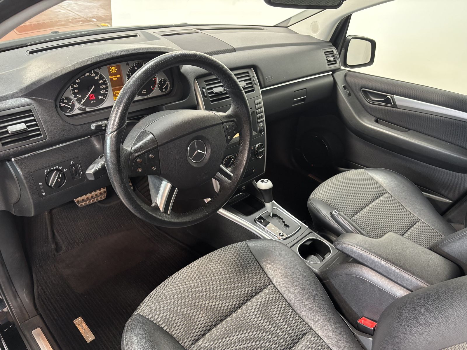 Mercedes Benz B 170
