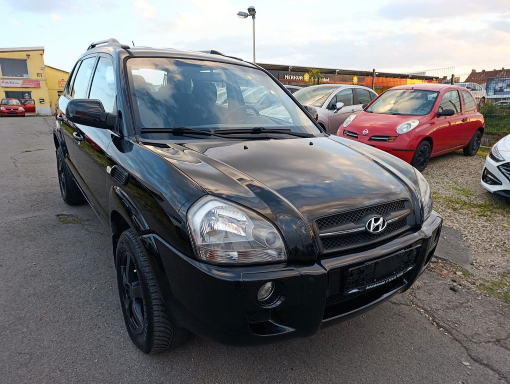 Hyundai Tucson Tucson 2.0 GLS*TÜV NEU*KLIMA*AHK*NUR 145TKM*ALUF