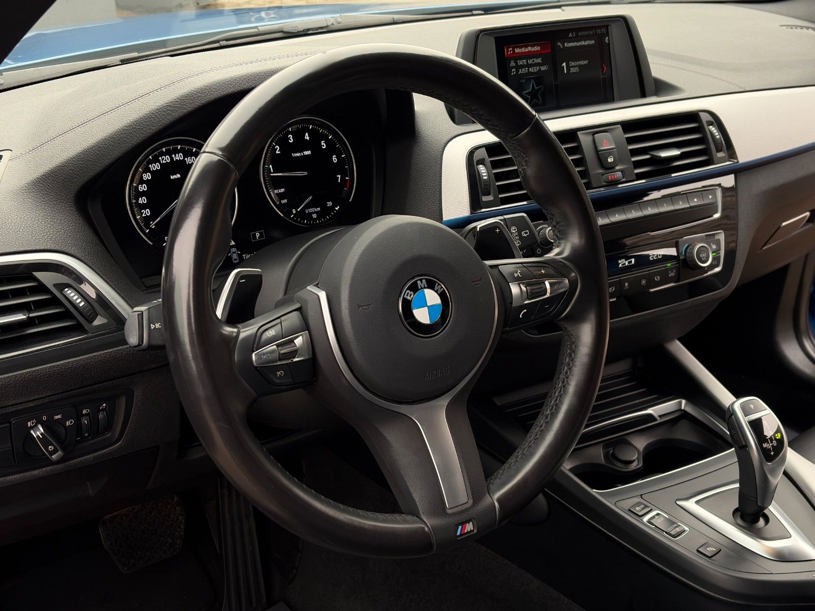 Fahrzeugabbildung BMW 120i F21 M Sport 2Z-Klima Leder LED PDC TEMP.