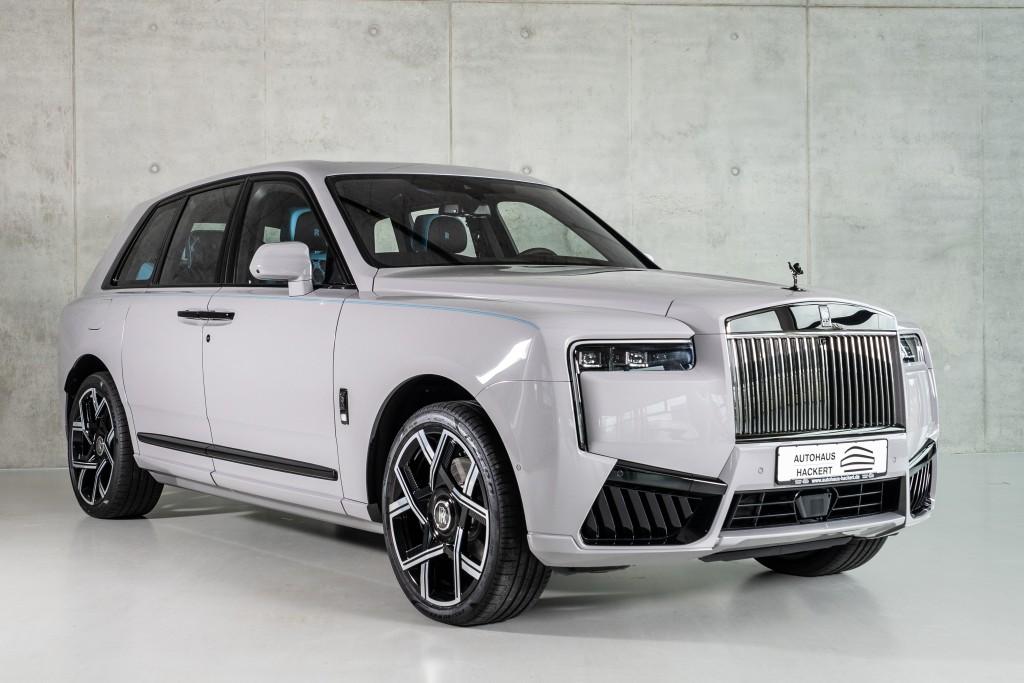 Rolls-Royce Cullinan Series II BLACK BADGE 4 SEATS MY 26