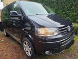 Volkswagen T5 Highline Multivan neuer Motor bei 133.000 km - VW T5 Gebrauchtwagen in Solingen