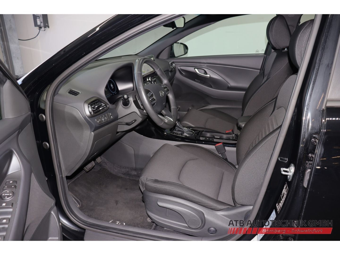 Fahrzeugabbildung Hyundai i30 Kombi 1.5 T-GDi 48V DCT Advantage Navi LED A