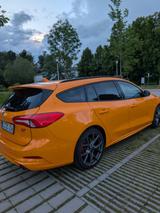 Ford Focus 2,3 EcoBoost ST Styling-Paket Turnier ... - Ford Focus: Orange, ST