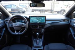 Fahrzeugabbildung Ford Focus Turnier ST-Line X Kamera Navi Carplay ACC