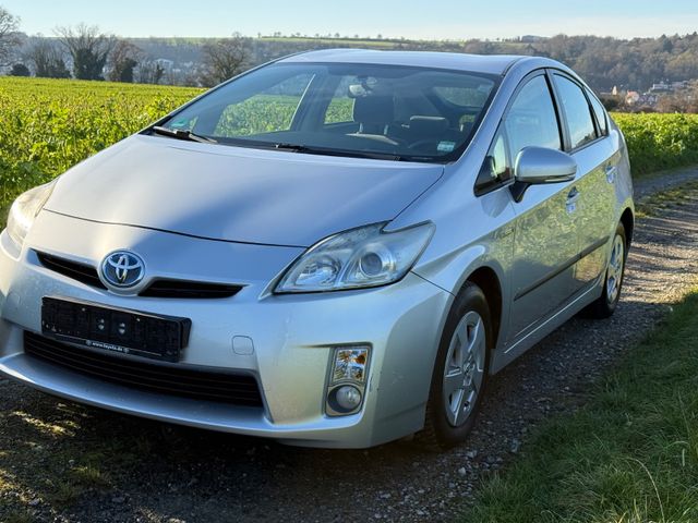 Toyota Prius Basis* NEU TÜV* Rentner Fahrzeug* NUR*42KM