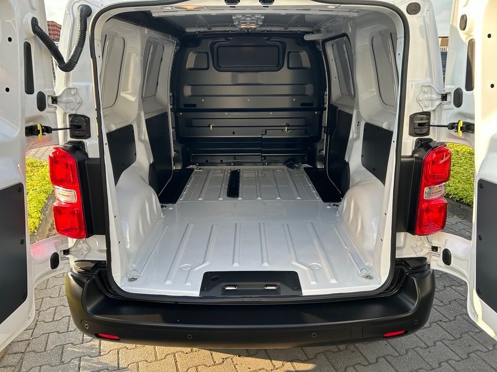 Fahrzeugabbildung Citroën Jumpy ELEKTRO, Klima, PTS, Tempomat, 3-Sitzer, D