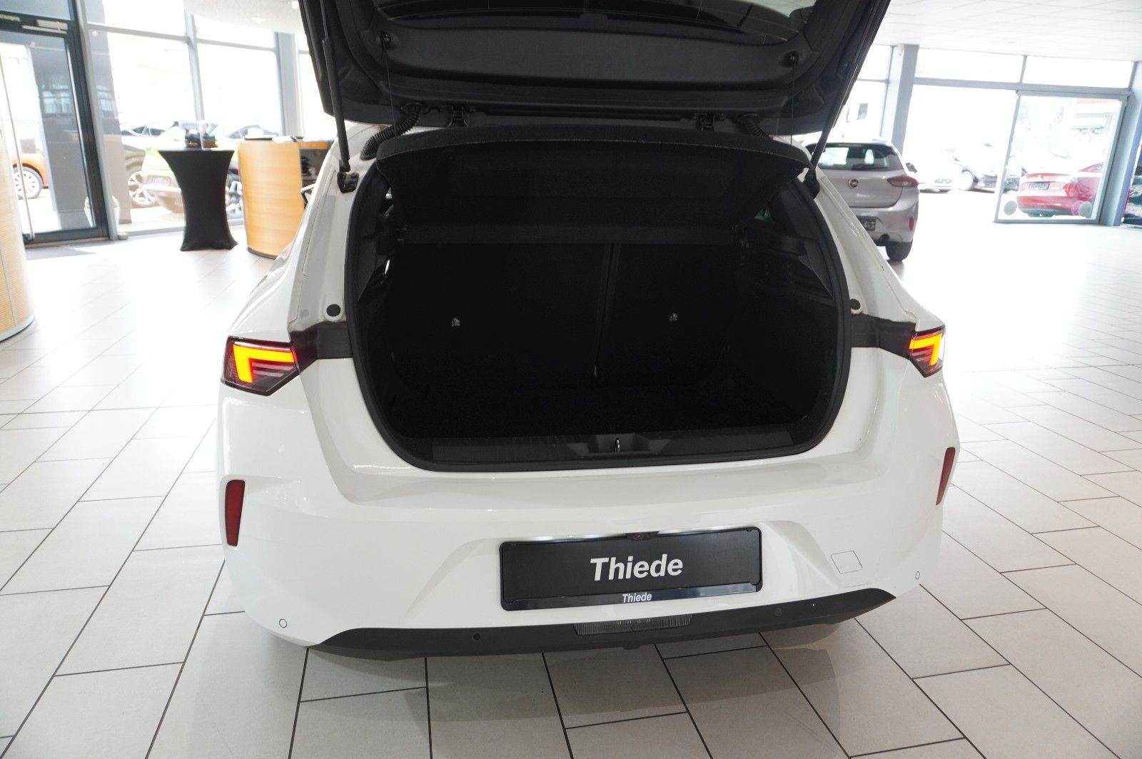 Fahrzeugabbildung Opel Astra L Lim. 1.5D BUSINESS EDIT. NAI/LED/KAMERA