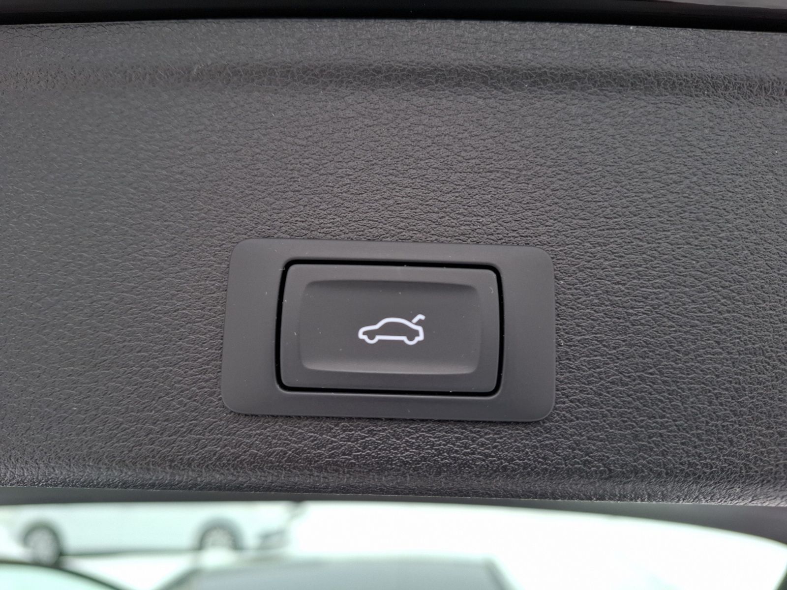 Fahrzeugabbildung Audi A4 Avant 40 TDI advanced quattro LED AHK Navi AC