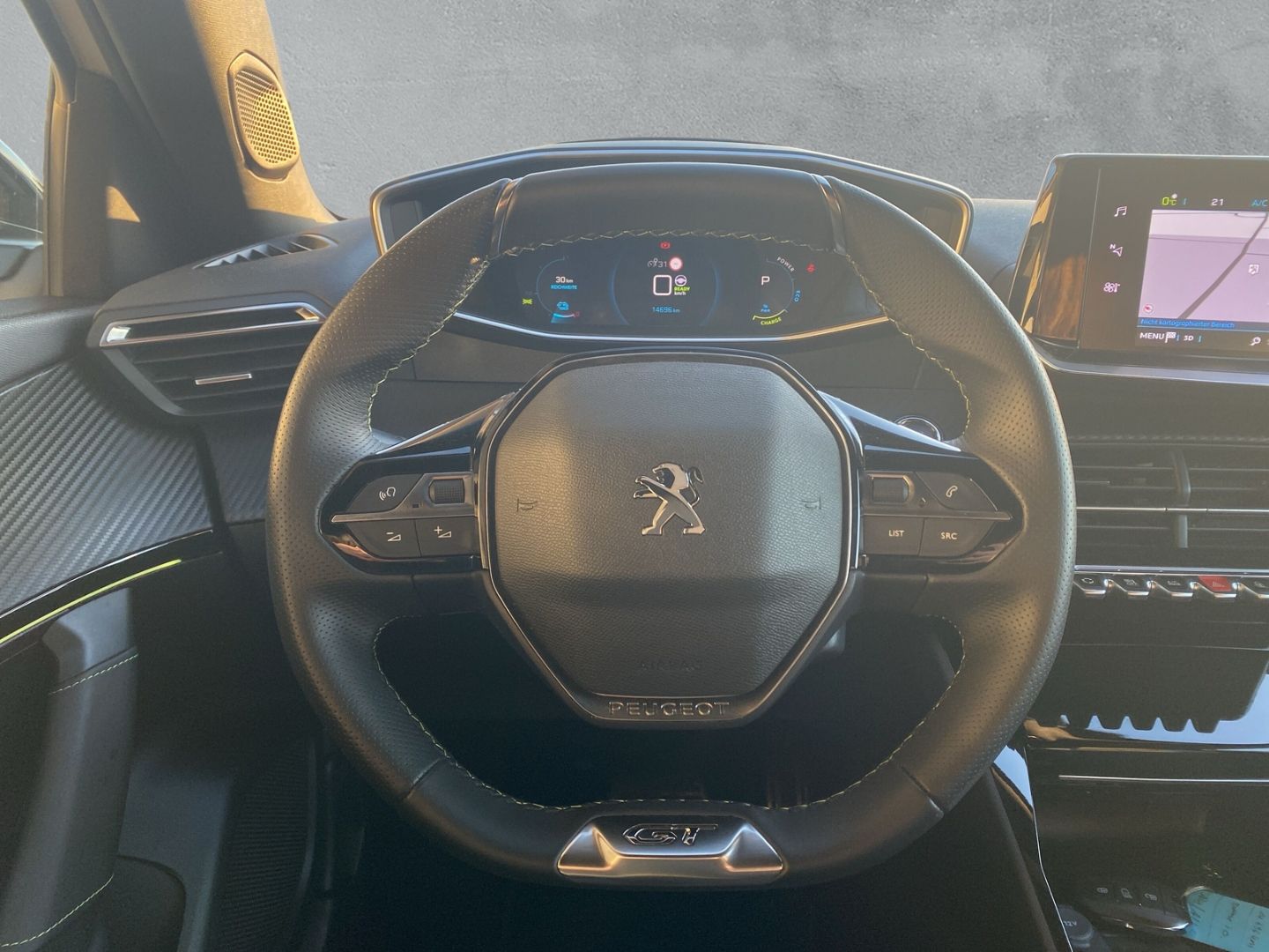 Fahrzeugabbildung Peugeot 2008 e- GT Elektromotor 136 *Sitzheizung*ACC*Kam