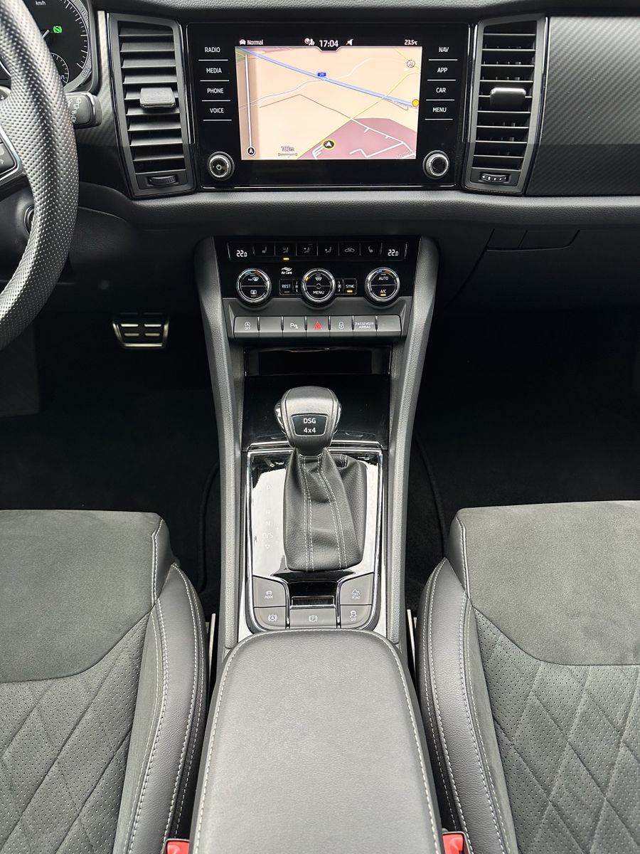 Fahrzeugabbildung SKODA Kodiaq 4x4 Sportline NAV+LED+AHK+19ZO+CANTON+1HD