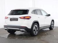 Mercedes-Benz GLA 180 Progressive Advanced+ Panorama AHK Distr