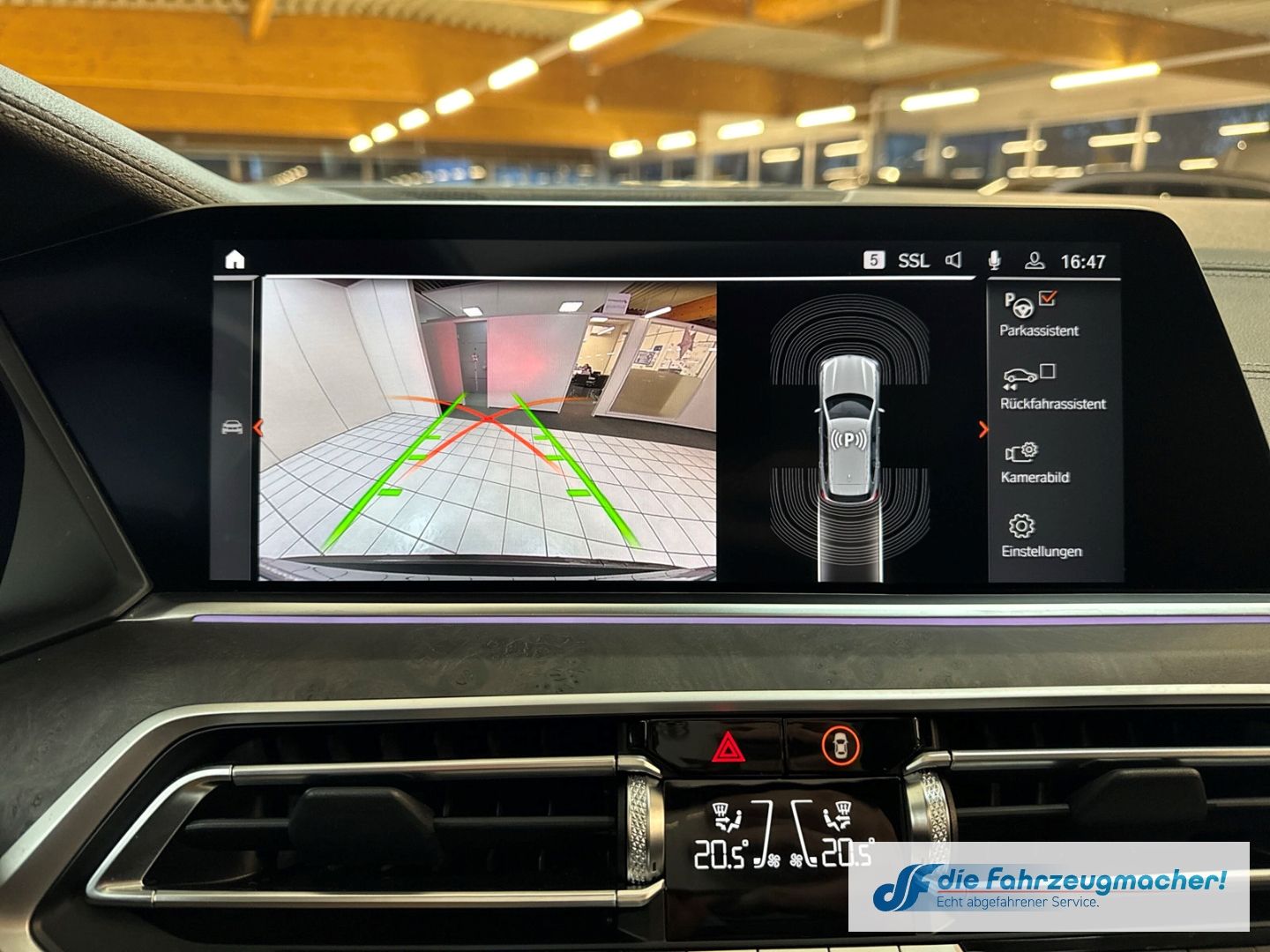 Fahrzeugabbildung BMW X5 xDrive 30d xLine M-Paket Laserlicht HUD Stand