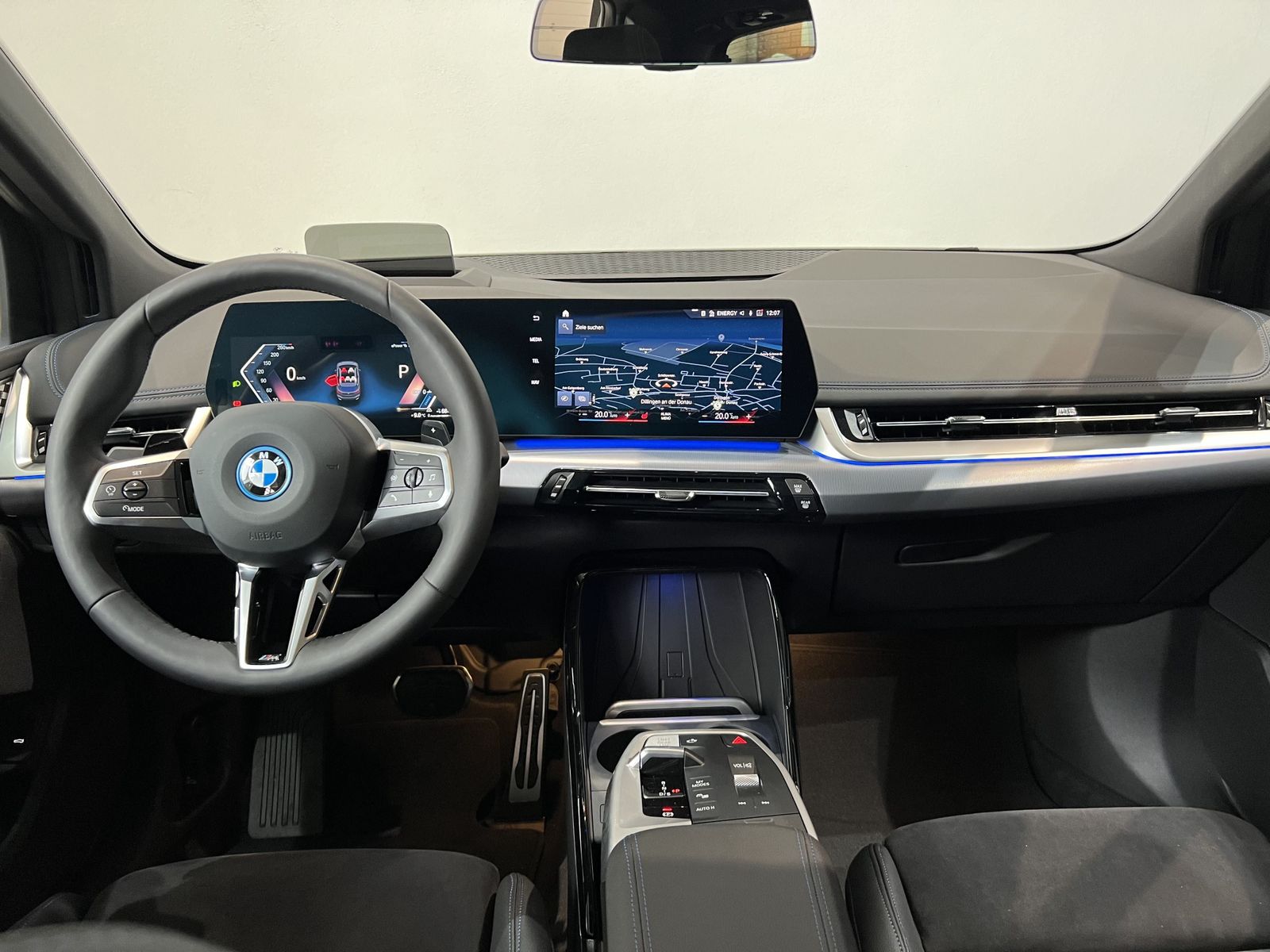 Fahrzeugabbildung BMW 230e xDrive Active Tourer Komfortzugang Panorama