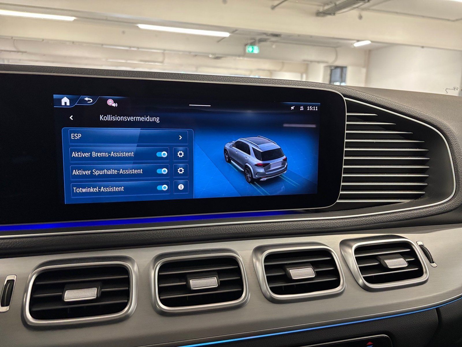 Fahrzeugabbildung Mercedes-Benz GLE 300 d 4M AMG*AHK*Pano*Airmatic*Burmester*360