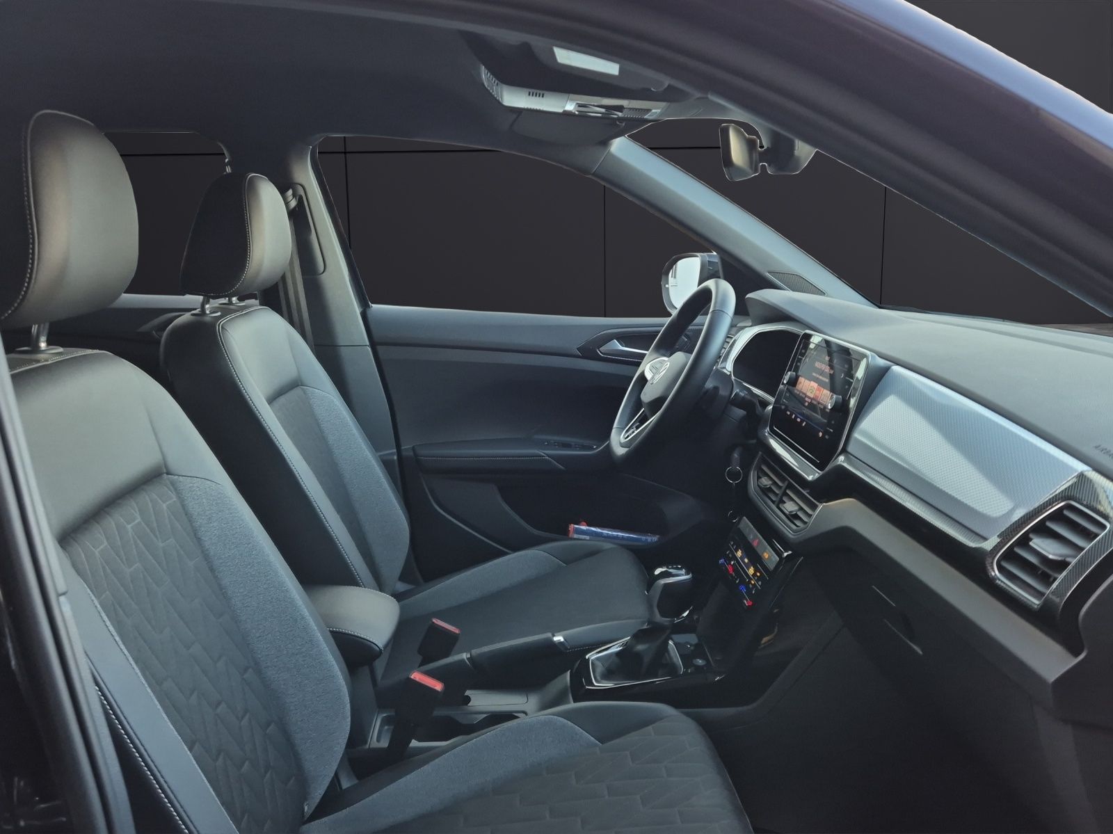 Fahrzeugabbildung Volkswagen T-Cross TSI Goal DSG LED AHK Navi AID ACC Park-A