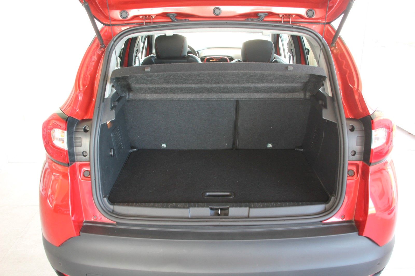 Fahrzeugabbildung Renault Captur Helly Hansen