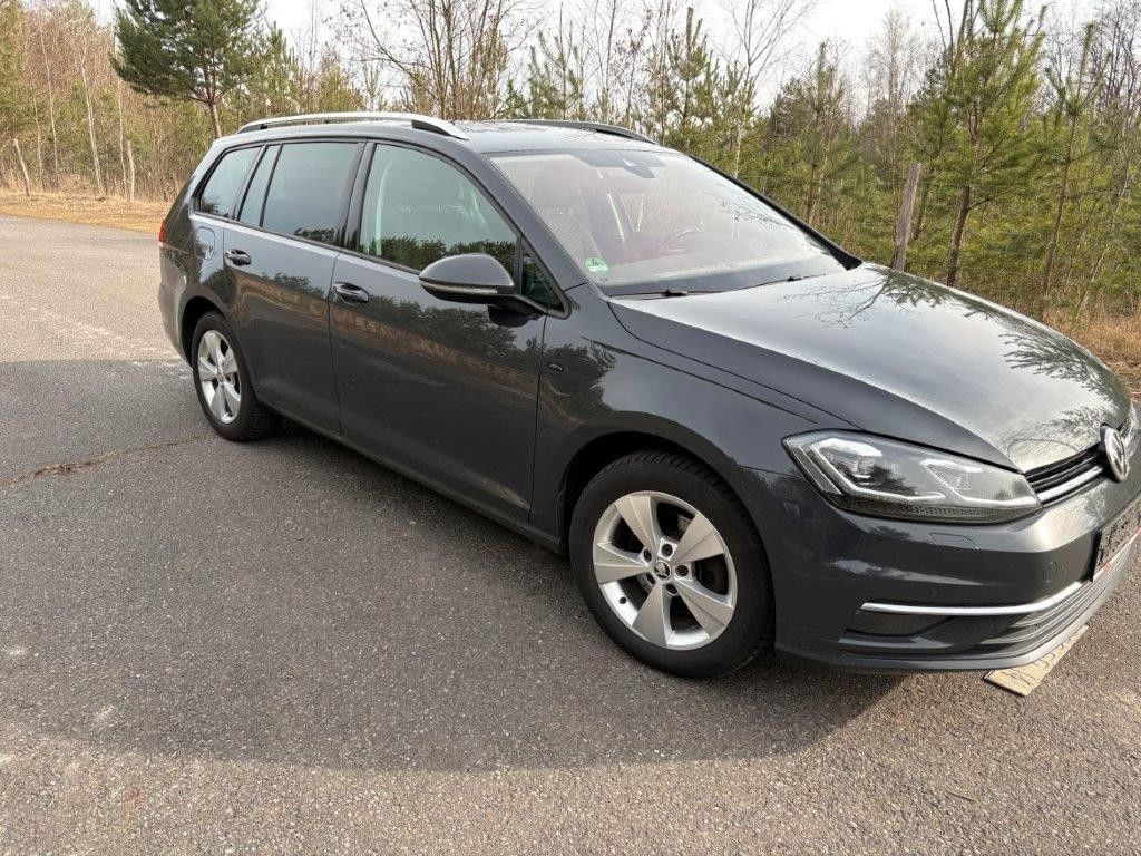 Image of Volkswagen Golf