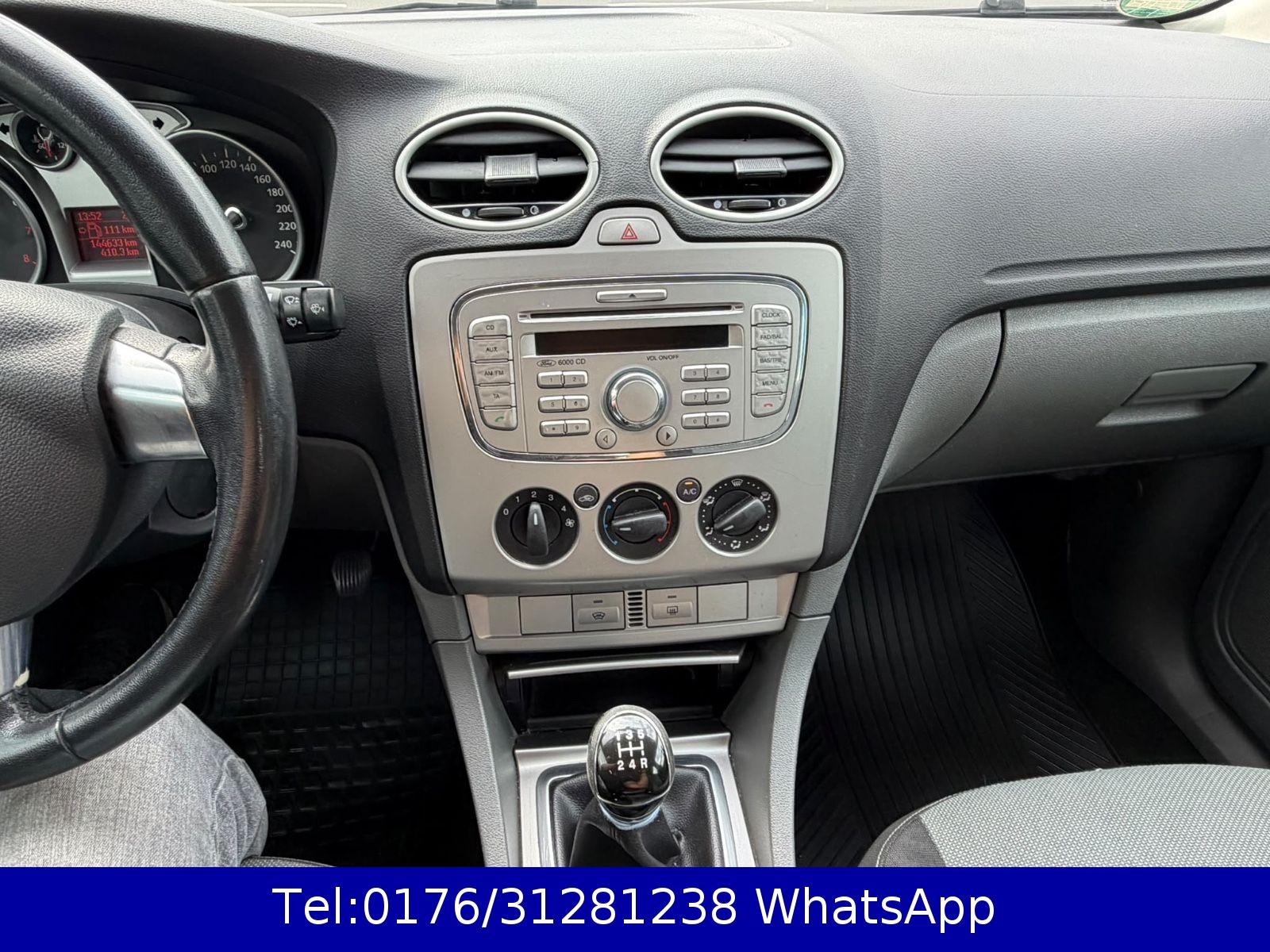 Ford Focus 2009 — photo 14