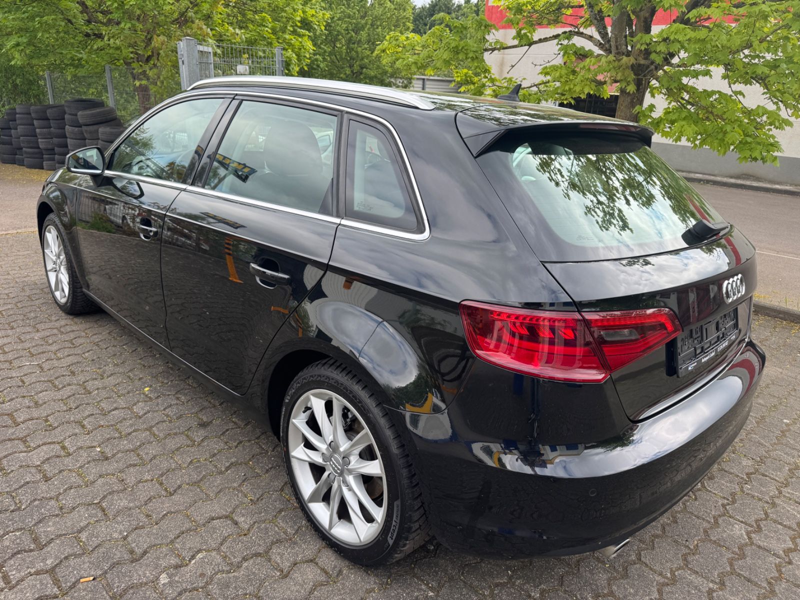 Fahrzeugabbildung Audi A3 Sportback ambition Bi-Xenon+Navi