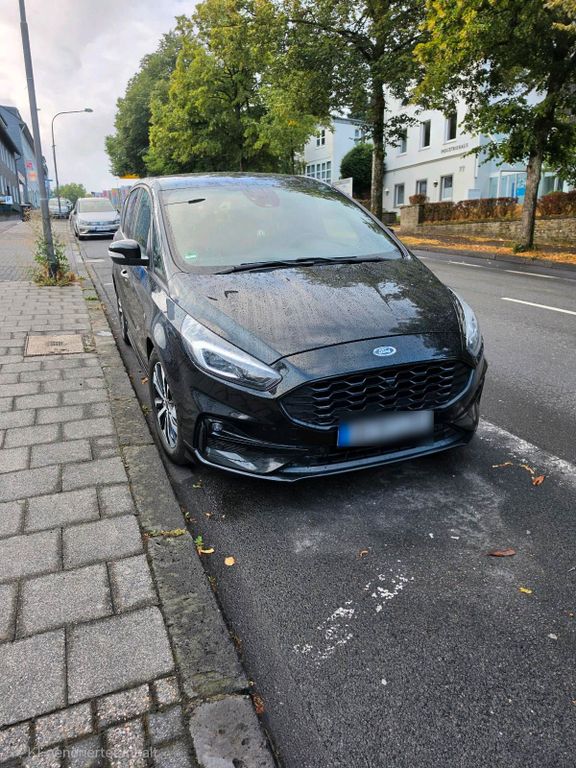 Image of Ford S-Max