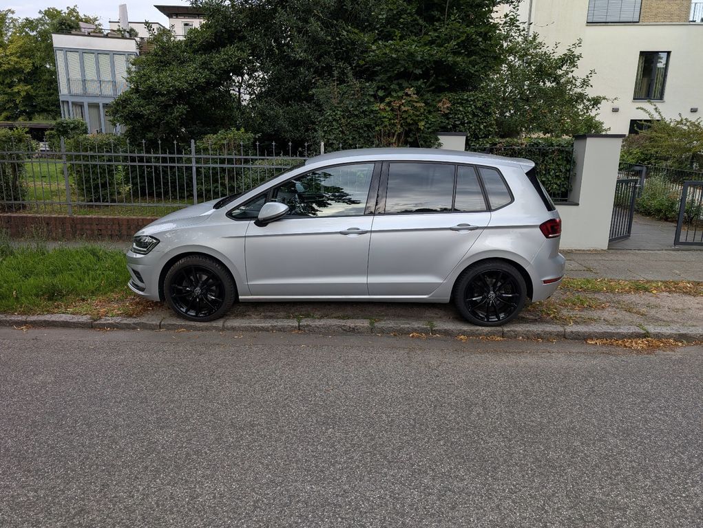 Image of Volkswagen Golf Sportsvan