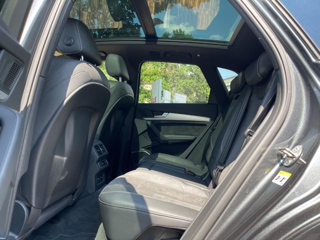 Fahrzeugabbildung Audi Q5 2.0 TFSI e 55 e quattro sport 360,HUD,Kamera