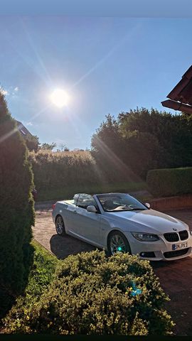 BMW E93 320d Cabrio Navi Xenon AHK M-Paket...