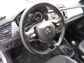 Fahrzeugabbildung SKODA Fabia Combi Ambition NAVI/APP GJ-RÄDER SITZH. 1H