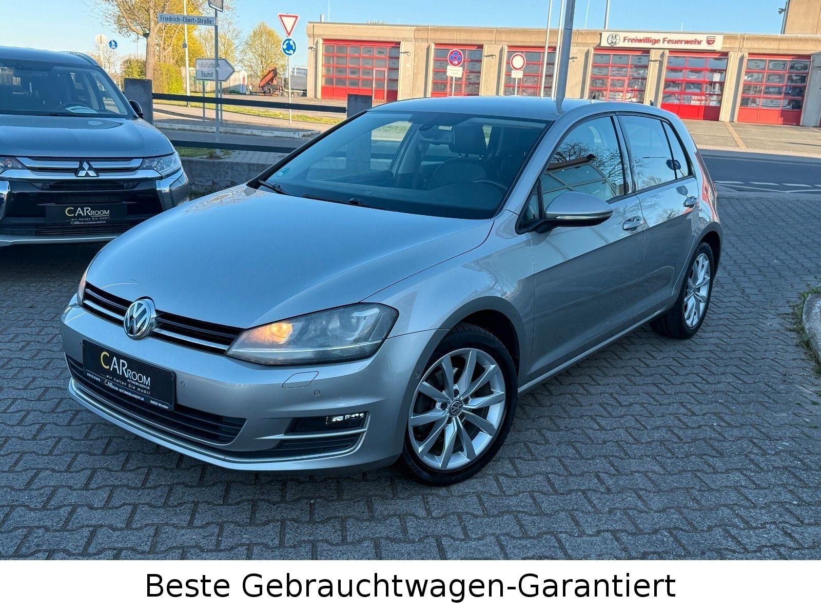 Volkswagen Golf VII Lim. Highline*PDC*Ahk*Xenon*Navi*Allwet