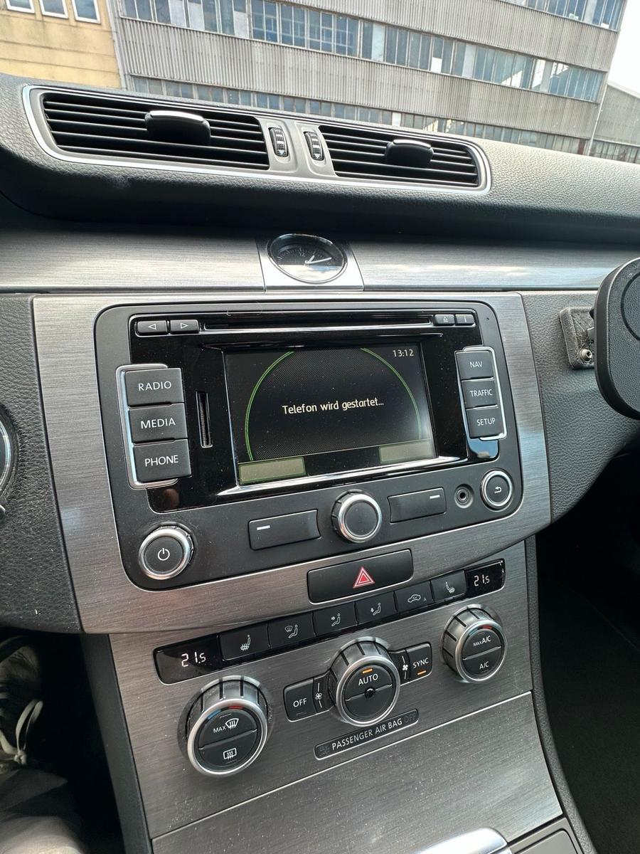 Volkswagen Passat 2013 — photo 14