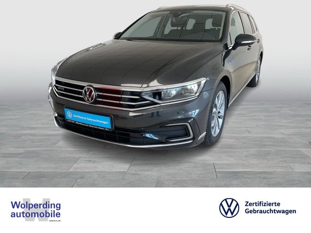 Passat Variant 1.4 eHybrid DSG GTE Bluetooth LED
