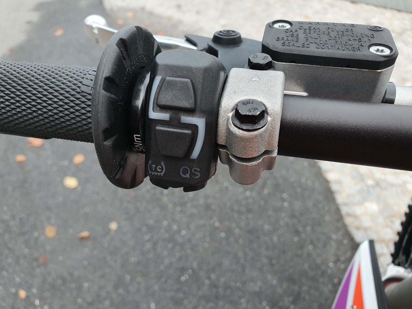 Fahrzeugabbildung KTM 350 SX-F 2024 Neufahrzeug