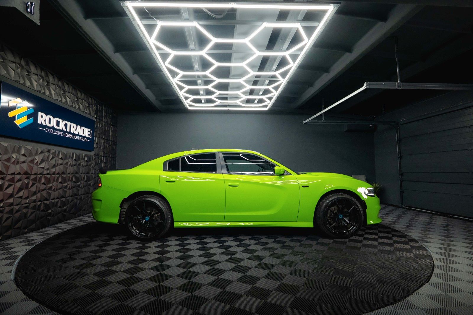 Fahrzeugabbildung Dodge Charger 5.7 V8 HEMI R/T DAYTONA Performance