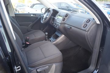 Volkswagen Tiguan - 10