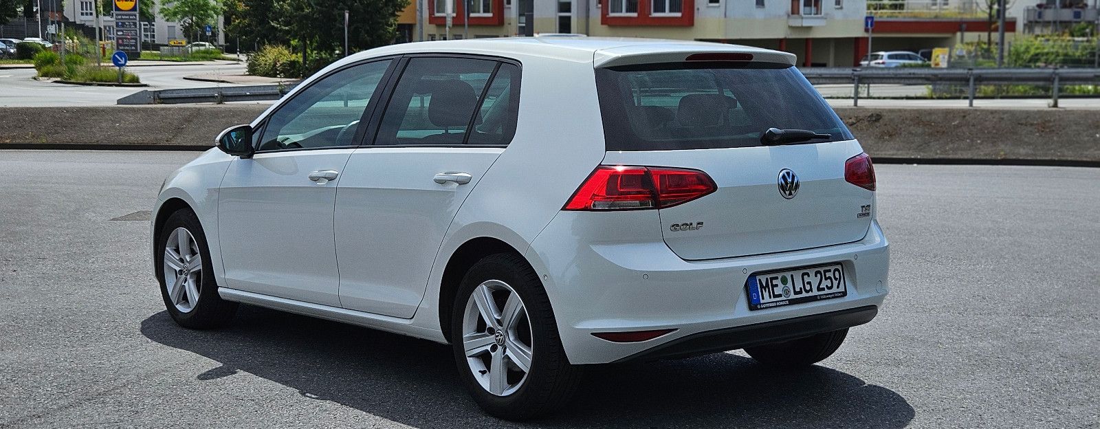 VW Golf VII Lim. Comfortline BMT Parkassistent Shz