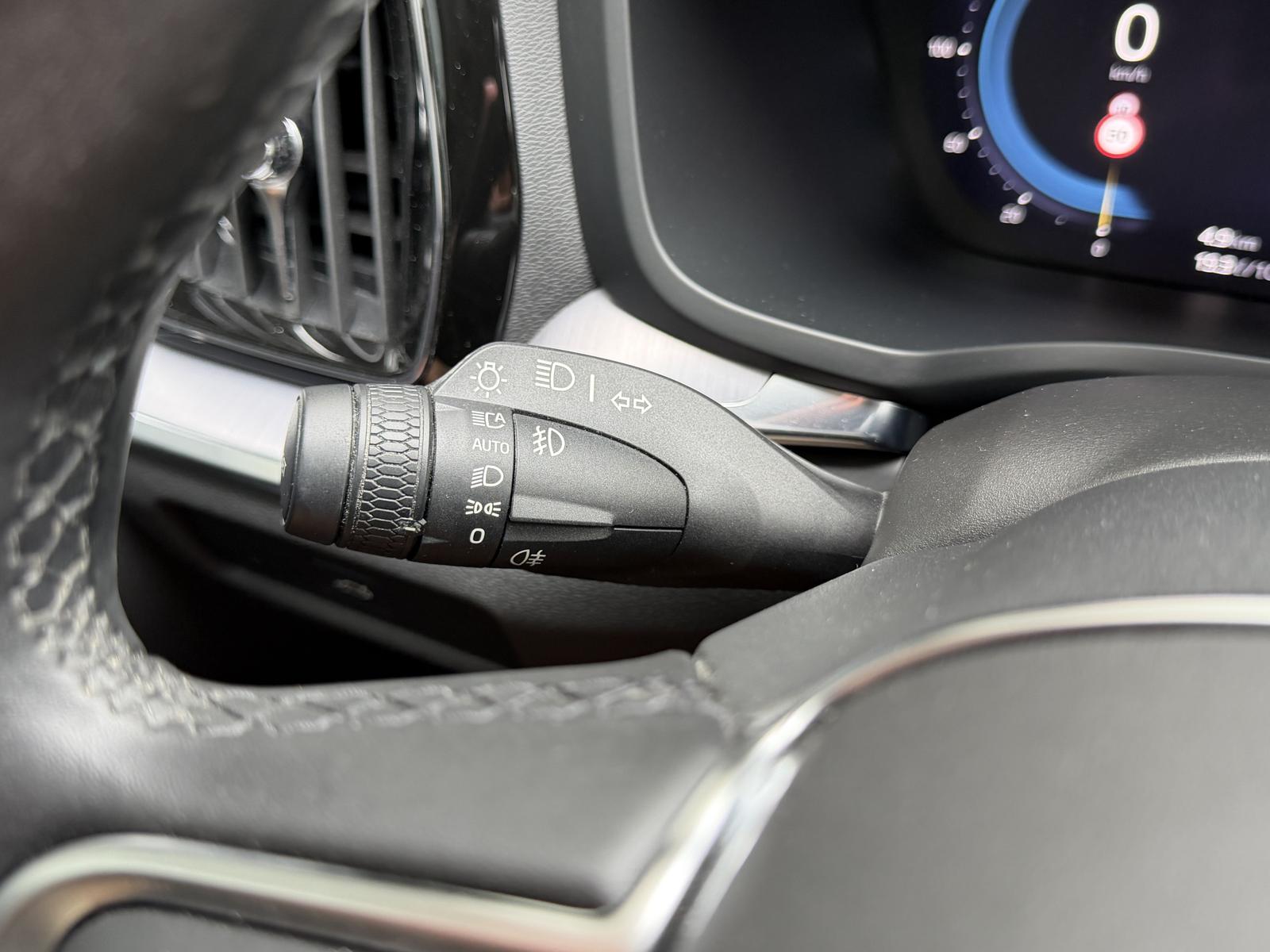 Volvo V60 Essential LED Virtual-Cockpit Rü-Kamera 