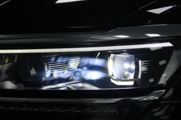 Volkswagen Tiguan - 9