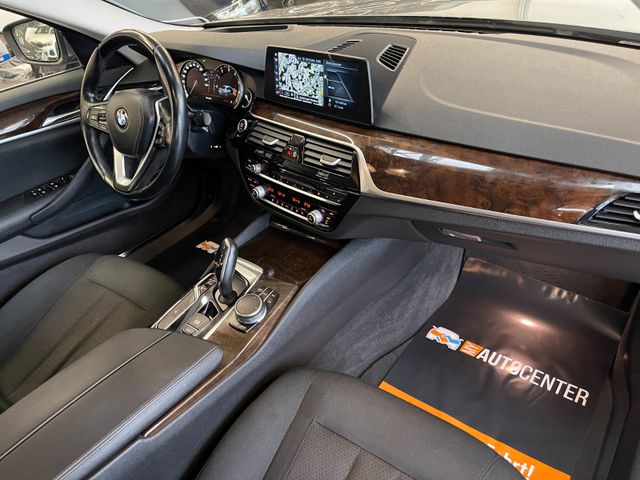 BMW 530 i xDrive *1.HAND*NAVI*TEMPO*SZHZ*AHK*PDC*