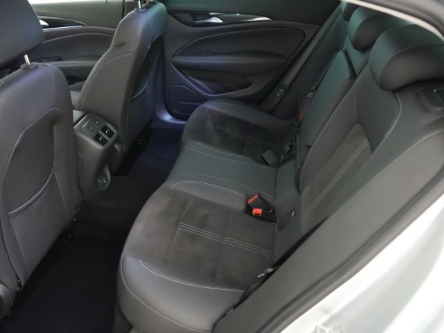 Insignia B LIM. ULTIMATE CDTI+LED+MEMORY-SITZ+FR