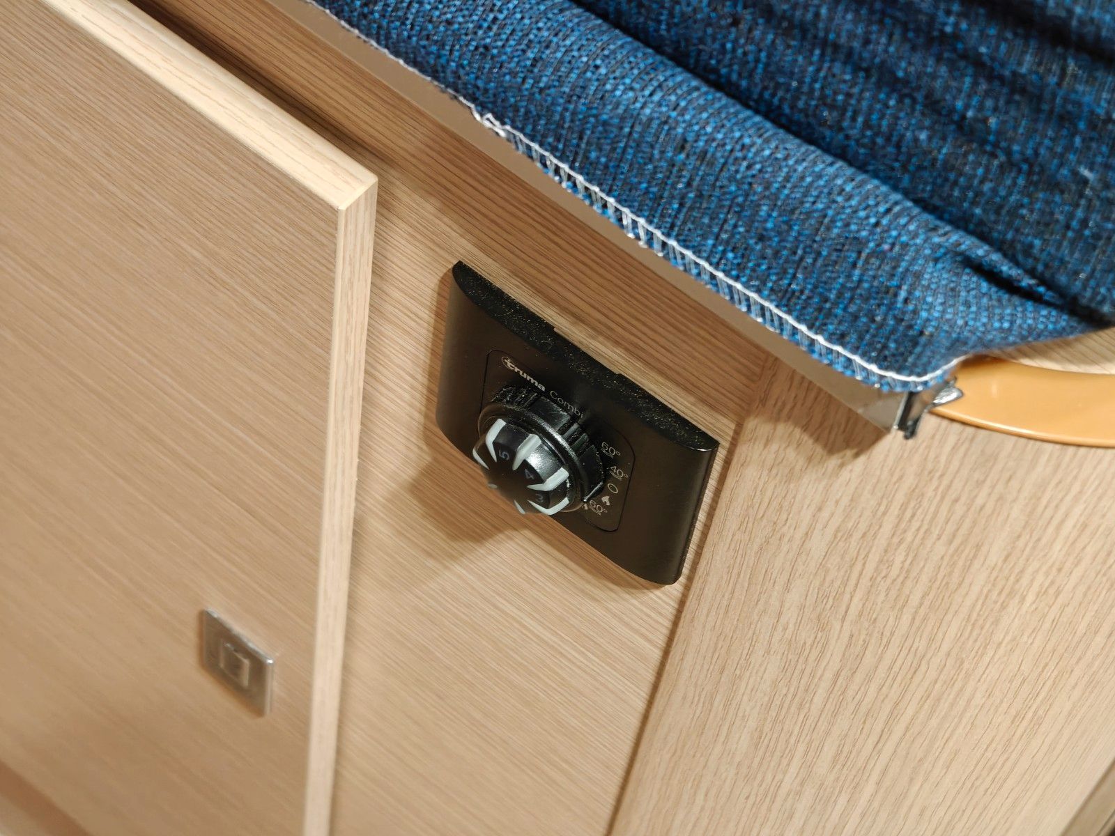 Fahrzeugabbildung XGO Dynamic 95 P - Autom. SAT, TV, Einzelbetten -