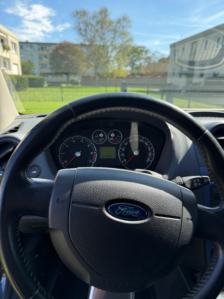 Ford Fiesta 1.3 44kW Ambiente Ambiente
